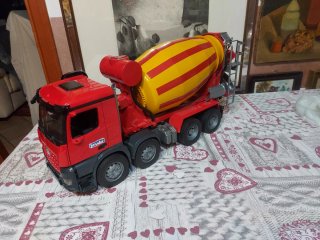 Camion Betoniera Bruder Giocattolo