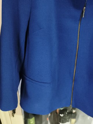 Chaqueta Festa azul con cremallera