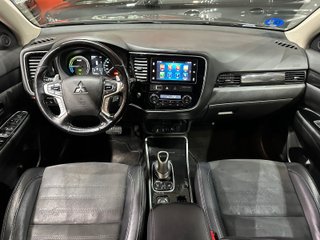 Mitsubishi OUTLANDER 2.0 KATITKI PHEV (2018)