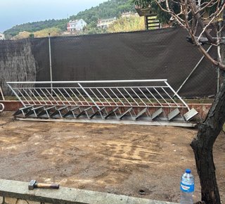 Escalera metálica exterior