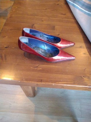 Zapatos de tacón Farrutx rojos