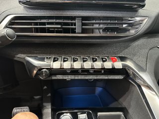 Peugeot 3008 1.6 PureTech Hybrid 225 Allure (2023)