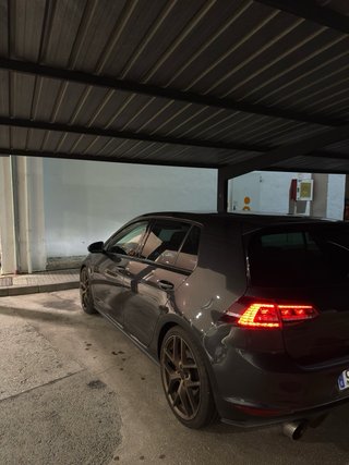 Volkswagen Golf 7 gti performance.