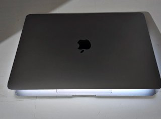 MACBOOK 2018