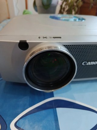 Proyector Canon LV-7355 Plata