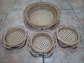 JUEGO 4 BANDEJAS MIMBRE (2 TAMAÑOS)