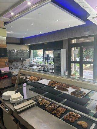 Local Panadería/Cafeteria