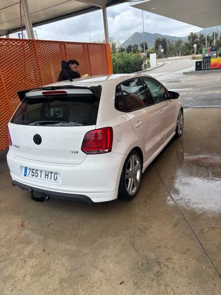 Volkswagen Polo R-Line 1.6 TDI 2014