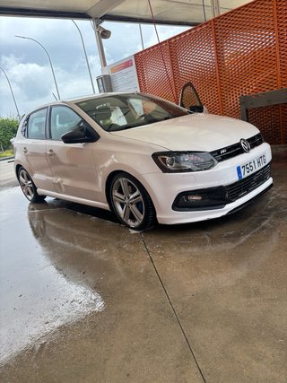 Volkswagen Polo R-Line 1.6 TDI 2014