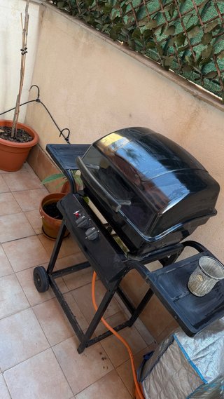 Barbacoa de gas para piezas o reparación