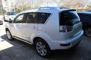 Mitsubishi OUTLANDER 2.2 D 160 (2010)