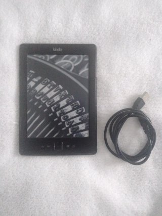 Kindle D01100 Negro