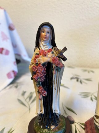 Figuras de Santa Teresita