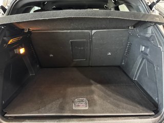 Peugeot 3008 1.6 PureTech Hybrid 225 Allure (2023)