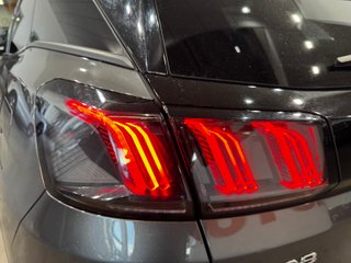 Peugeot 3008 1.6 PureTech Hybrid 225 Allure (2023)
