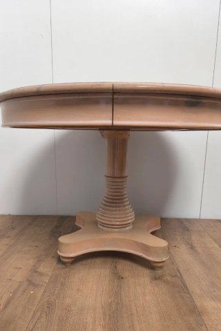 Mesa redonda extensible de madera