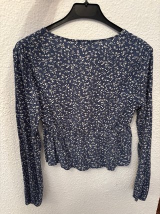 Blusa floral Bershka talla S