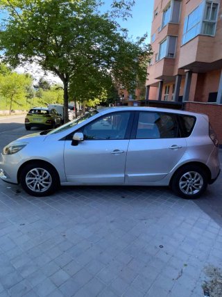 Renault Scenic 2012