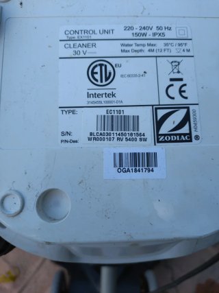 Robot limpiafondos Zodiac Piscina