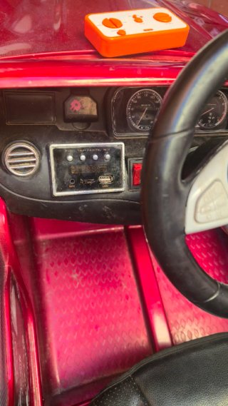 Coche Eléctrico 12V control remoto