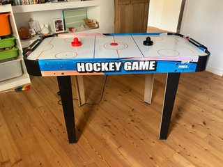 Mesa de hockey de aire/ Taula de hockey d’aire