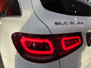 Mercedes CLASE GLC 2.0 PHEV 320 300E 4MATIC (2021)