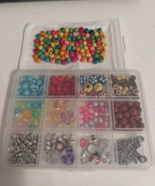 Caja de abalorios para pulseras