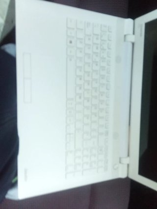 Ordenador Toshiba Blanco