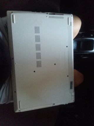 Ordenador Toshiba Blanco