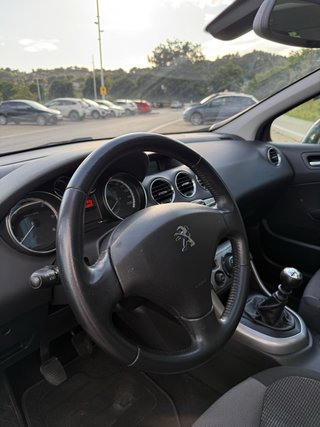 ¡Solo 110km! Peugeot 308SW 2012