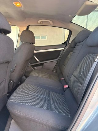 Peugeot 407 2.0 hdi GARANTÍA