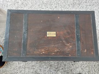 Cassapanca antica legno scuro e ferro