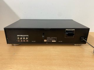 Ecualizador Sony SEQ-711