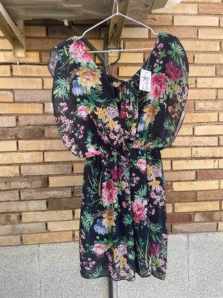Vestido corto de flores NUEVO