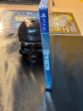 7th Sector Strictly Limited PS4 1500 ex.