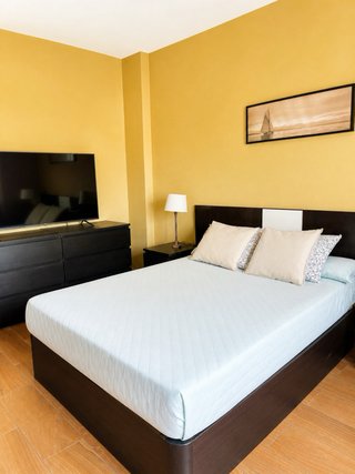 Cabecero de cama moderno wengué y blanco