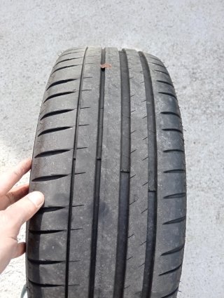 Llanta Michelin Pilot Sport 4 205/55ZR16