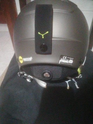 Casco CEBE negro y amarillo