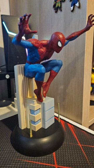 Figura Spiderman Gallery PVC Diorama