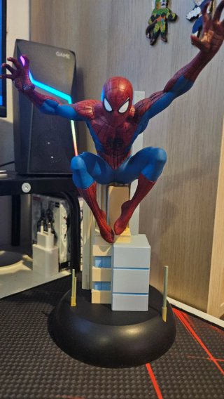 Figura Spiderman Gallery PVC Diorama