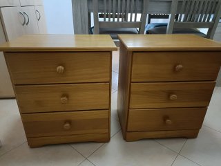 2 Cajoneras Madera Maciza Seminuevas