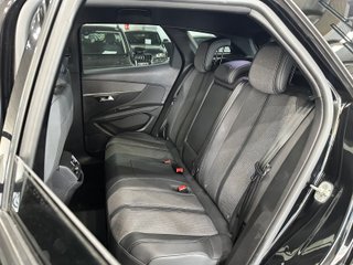 Peugeot 3008 1.6 PureTech Hybrid 225 Allure (2023)