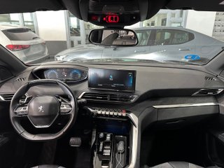 Peugeot 3008 1.6 PureTech Hybrid 225 Allure (2023)