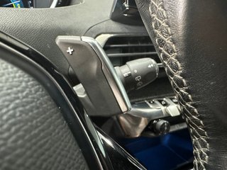Peugeot 3008 1.6 PureTech Hybrid 225 Allure (2023)