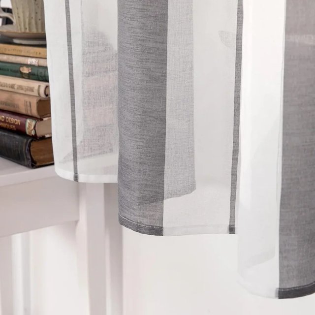 Ultima Cortina a Strisce Grigio/Bianco con Occhielli 160x140