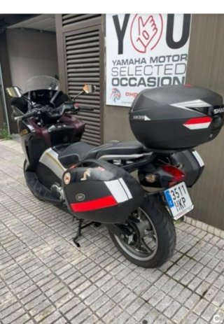 Honda Integra 750 DCT Maxi Scooter Negra/Burdeos