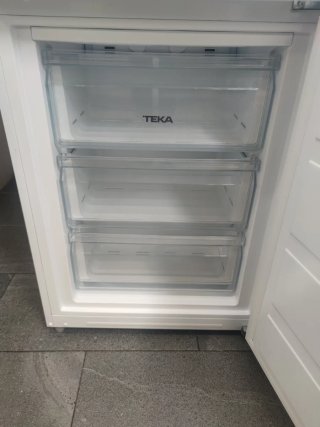 Nevera Teka combi clase A+ 188x60cm con envío