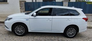 Mitsubishi Outlander PHEV Kaiteki