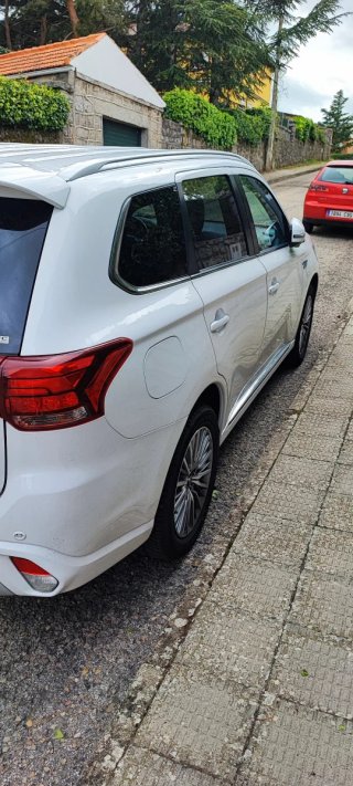 Mitsubishi Outlander PHEV Kaiteki