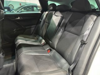 Peugeot 508 2.0 HDI 200 RXH (2015)